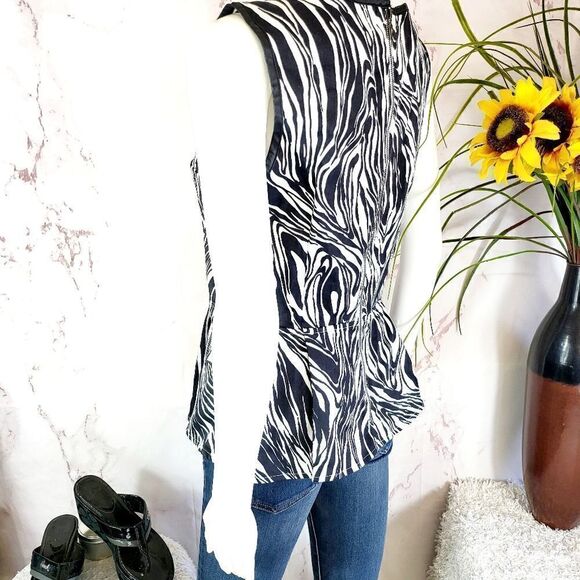 Willi Smith peplum zebra print top - Picture 5 of 7